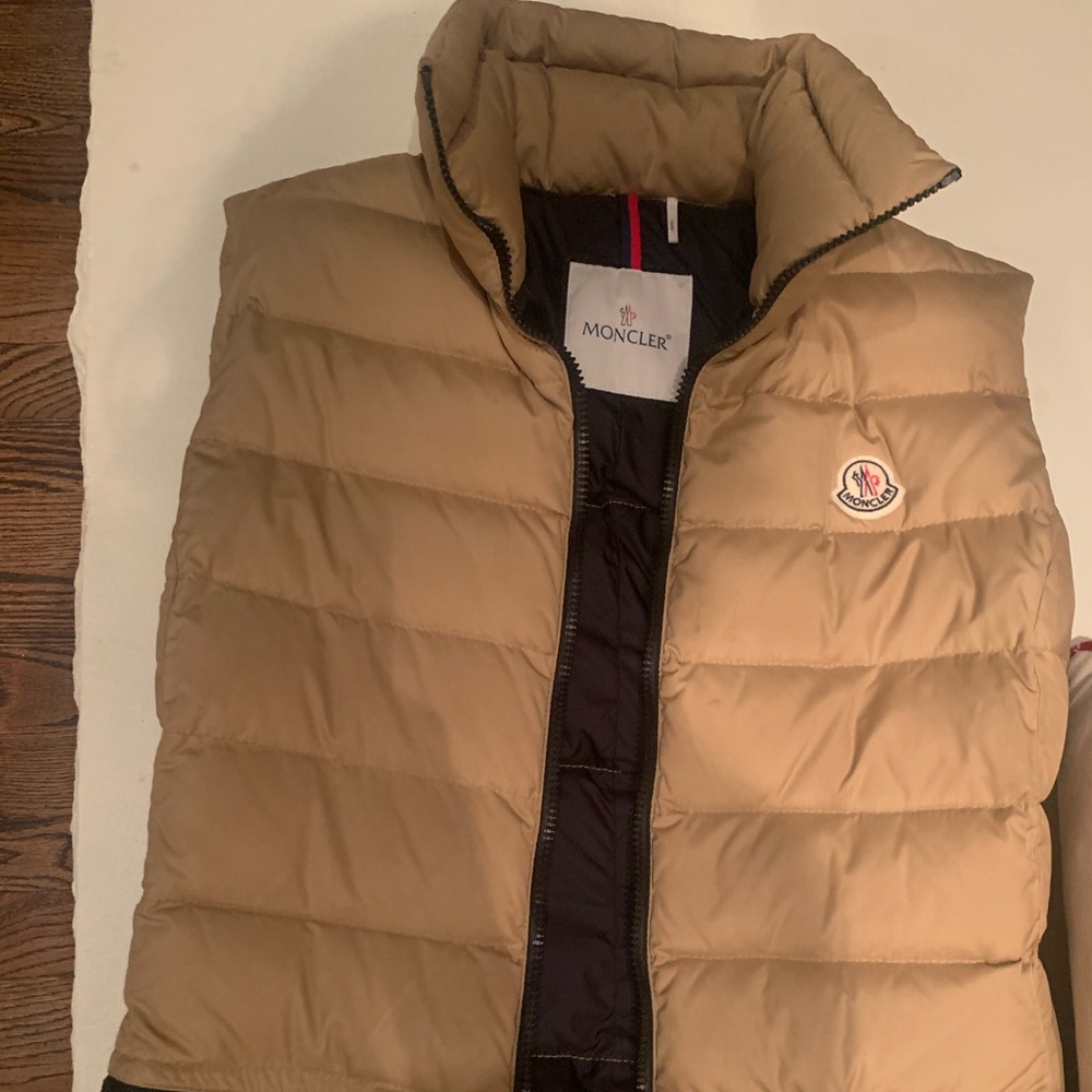 Moncler Puffer vest